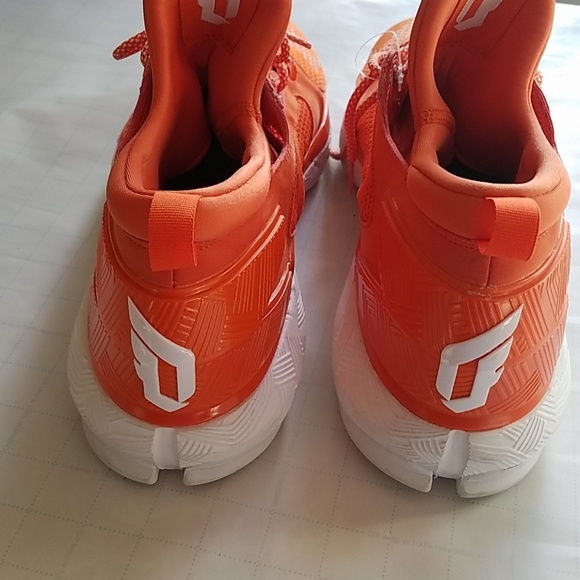 Damian Lillard Adidas Basketball shoes 17 like new - Picture 2 of 8